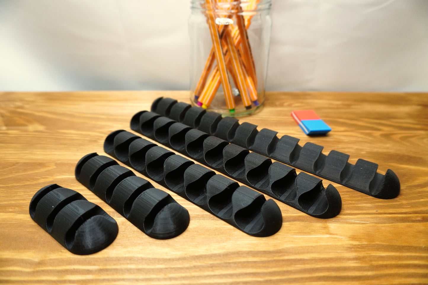 Kabelhalter zur Organisation am Schreibtisch, verhindert Kabelsalat, in 5 Größen verfügbar