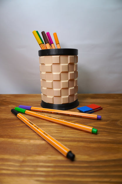 Moderner Stifthalter mit Karo-Muster und 3D-Effekt, wählbare Farben für oberen Rand und Boden