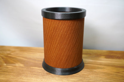 Stifthalter aus Pinienholz mit individuell wählbarem Rand und Boden – Farbe frei wählbar