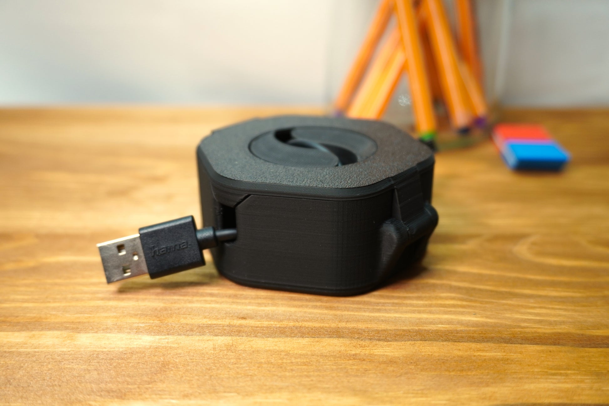  Kabelorganizer mit verschließbarem Deckel, ideal zur Vermeidung von Kabelsalat bei Reisen und im Alltag