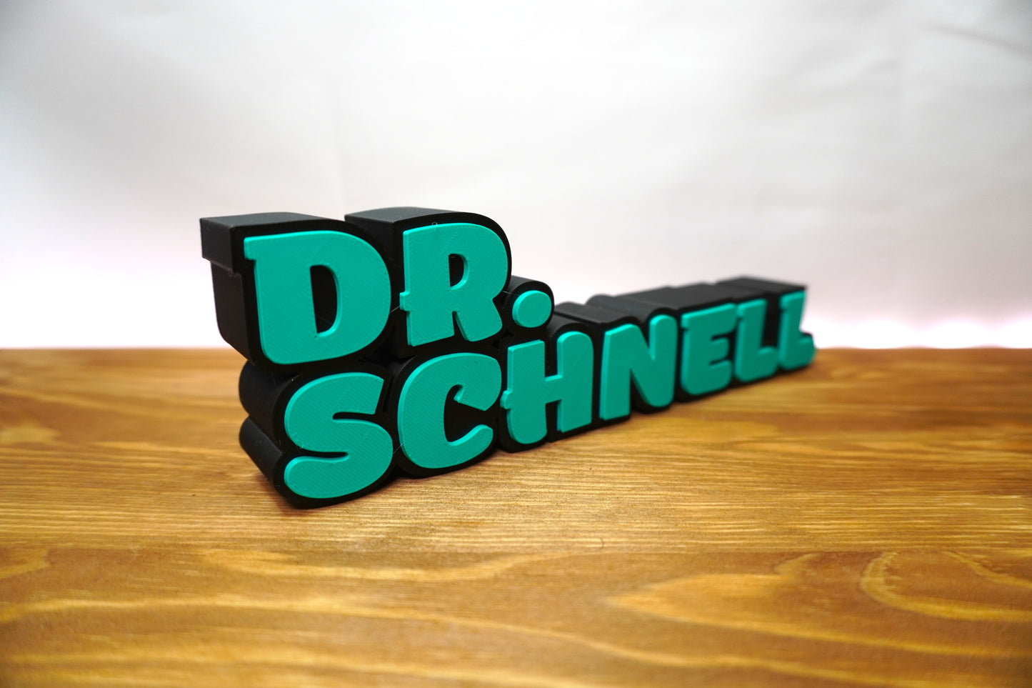 Personalisiertes Namensschild mit Doktortitel – Farbe für Name und Umrandung frei wählbar