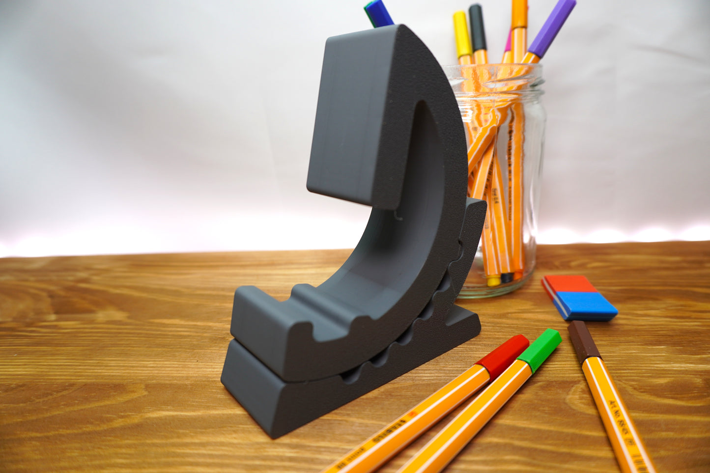 Handyhalterung in Zahnrad-Optik, stabil und praktisch, mehrstufig verstellbar