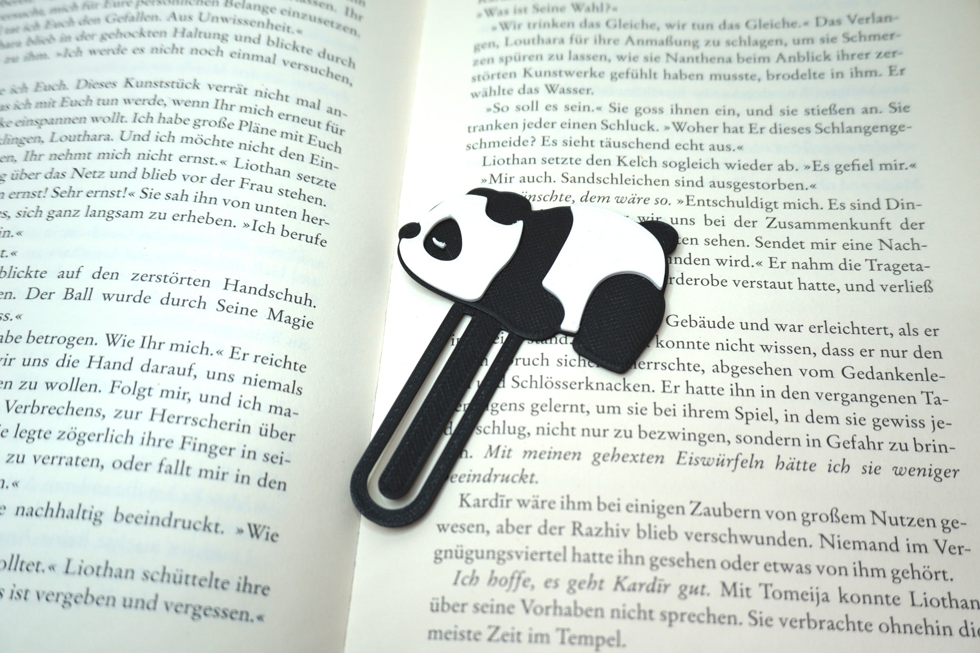 Lesezeichen in Pandaform, ideal zum Markieren der Buchseite und als dekorativer Hingucker