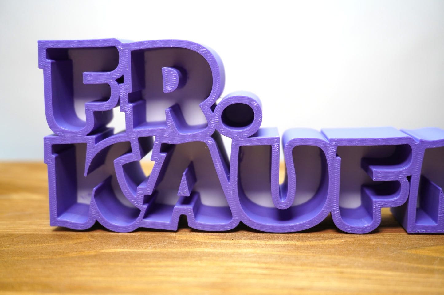 Personalisiertes Namensschild mit 3D-Effekt – Anrede und Farbe frei wählbar