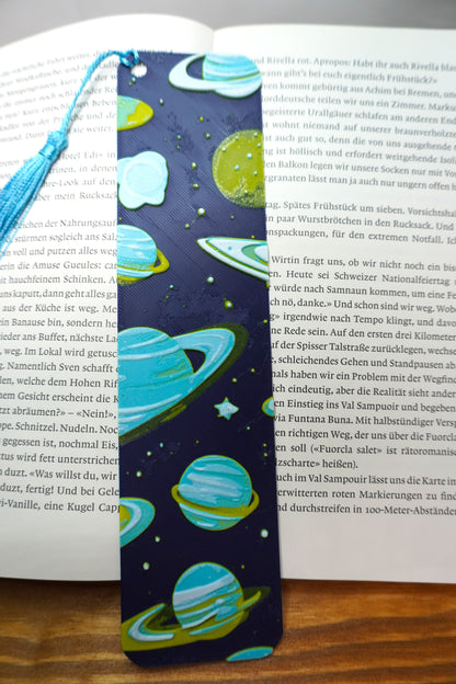 Weltraum-Lesezeichen mit Planeten, perfekt für Sci-Fi-Fans, wählbar mit oder ohne Quaste