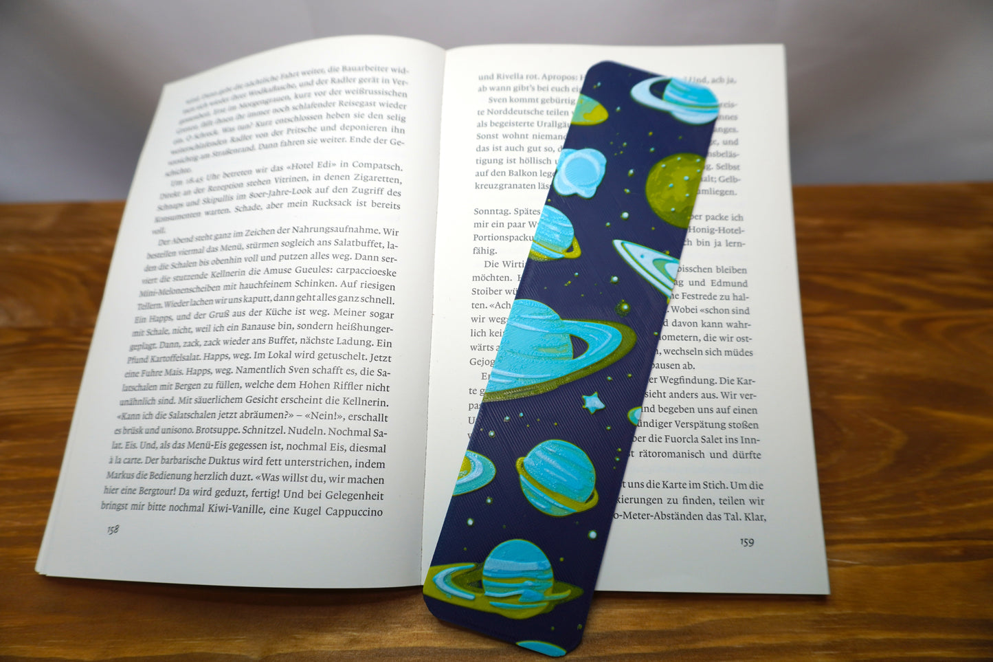 Lesezeichen mit Sternen und Planeten, dekoratives Accessoire für Bücherliebhaber