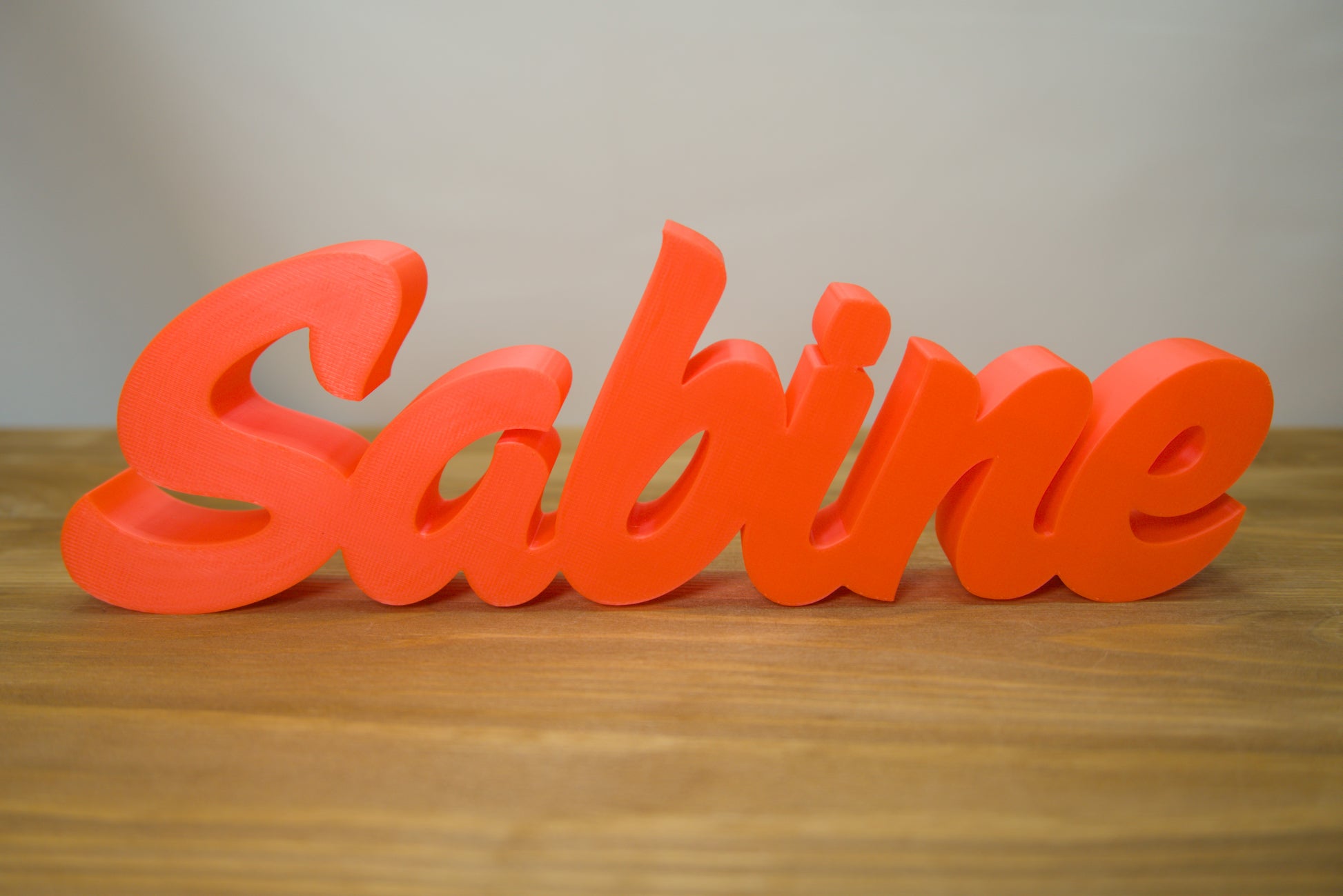 Personalisiertes Namensschild, Farbe des Namens individuell wählbar, ideal für Büro oder Home-Office