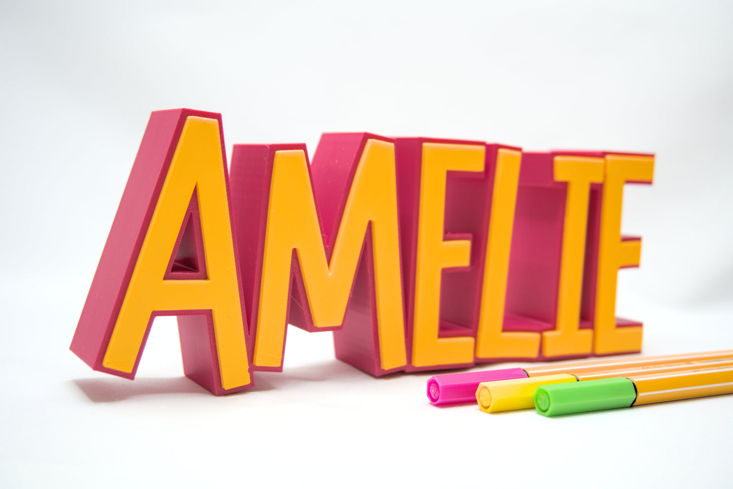 Personalisiertes Namensschild für den Schreibtisch, Name und Umrandung in verschiedenen Farben wählbar