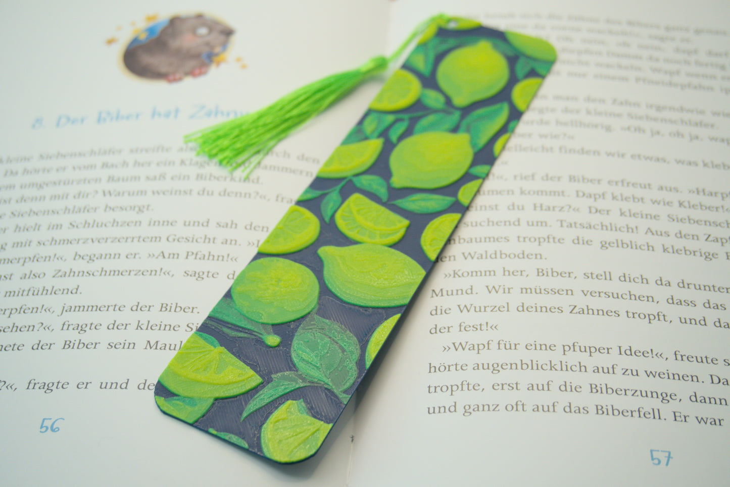 Sommerliches Lesezeichen mit Zitronen- und Blättermotiv, ideal für Bücherliebhaber