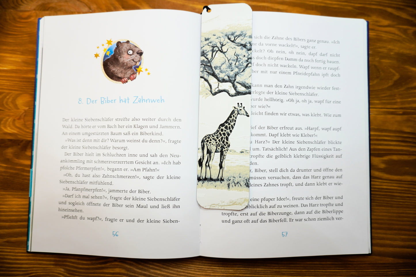 Lesezeichen mit Giraffenmotiv für Tierfreunde und Bücherliebhaber, inspiriert von der afrikanischen Savanne