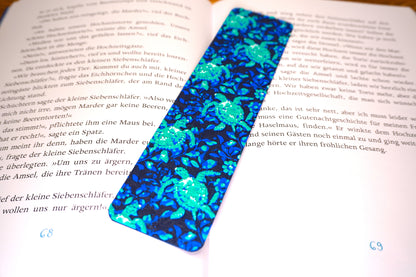 Lesezeichen im Ozean-Thema mit Meeresschildkröten, wählbar mit oder ohne Quaste